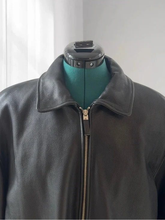 Danier Black Leather Zip-Front Jacket - Picture 4 of 9